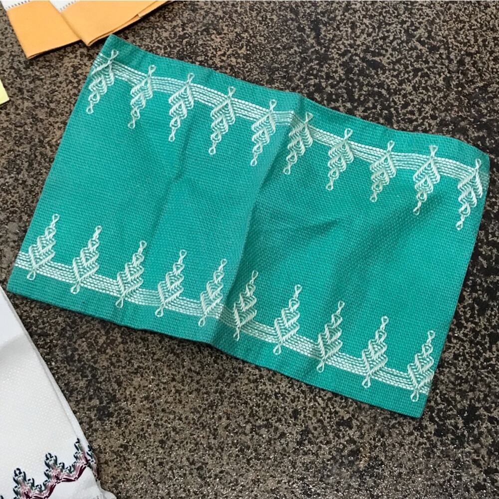 Set 5 Antique Hand Embroidered Kitsch Scandinavian Danish Embroidered Napkins - Picture 9 of 16